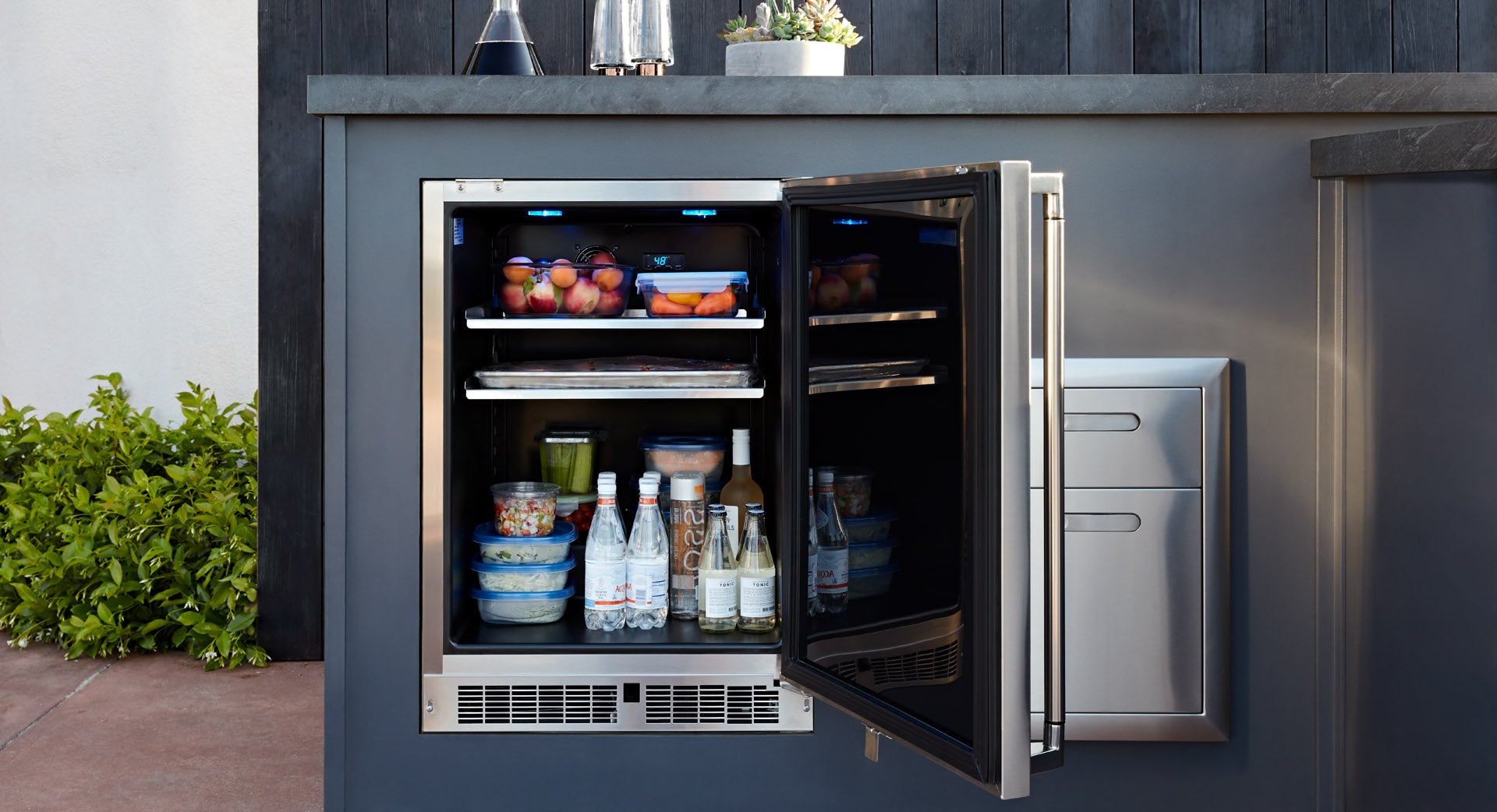 24" Outdoor Refrigerator with Glass Door